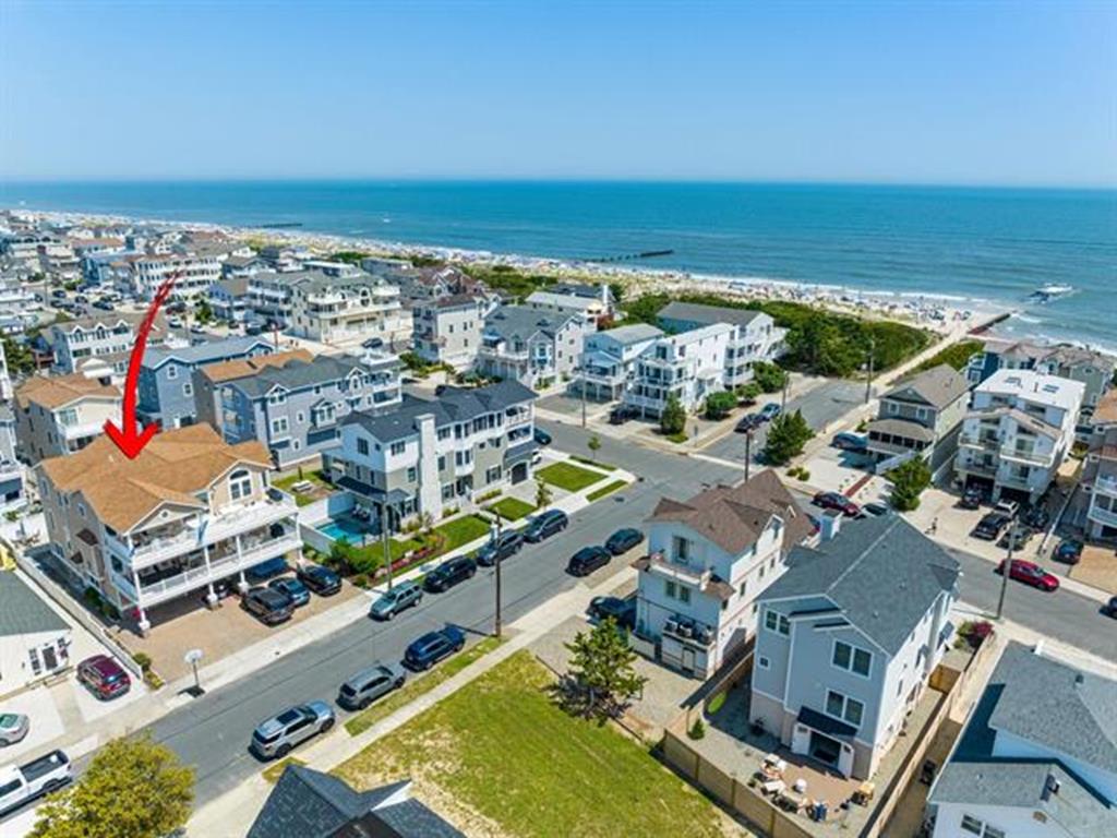 105 88th Street, Sea Isle City Unit: West Door Floor: 1st 105 88th Street, Sea Isle City Unit: West Door Floor: 1st