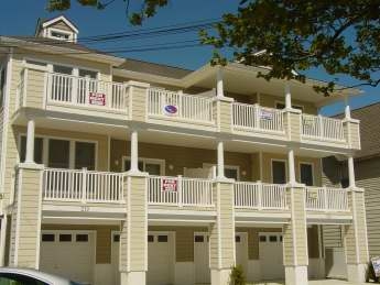 219 E Maple Avenue, Wildwood Unit: 1A Floor: 1st 219 E Maple Avenue, Wildwood Unit: 1A Floor: 1st
