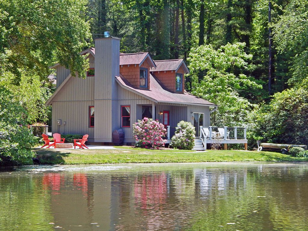 320 Rhett Drive, Flat Rock 320 Rhett Drive, Flat Rock
