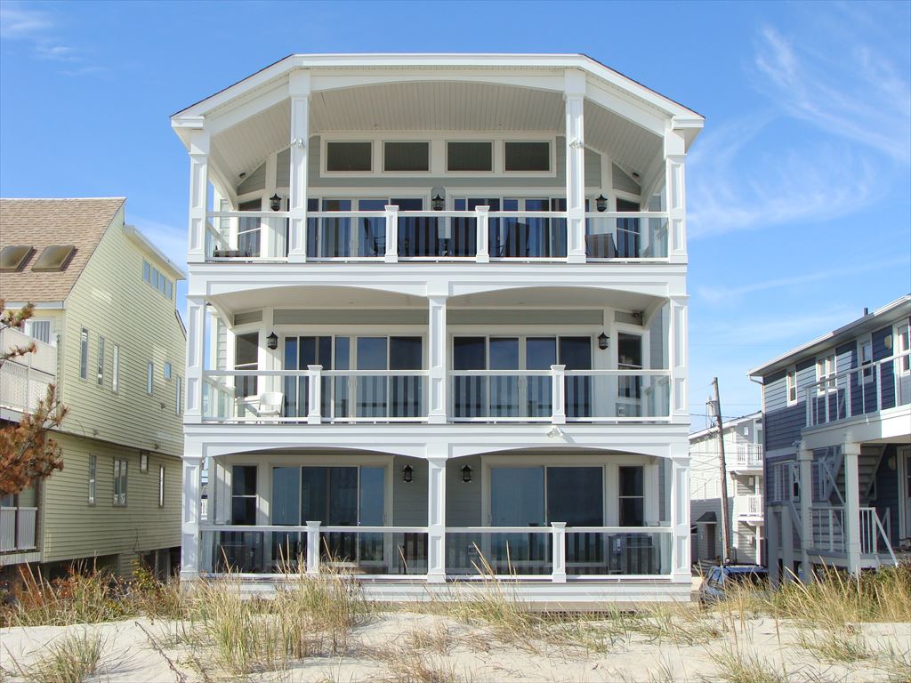 7717 Pleasure Avenue, Sea Isle City Unit: South Floor: Top 7717 Pleasure Avenue, Sea Isle City Unit: South Floor: Top