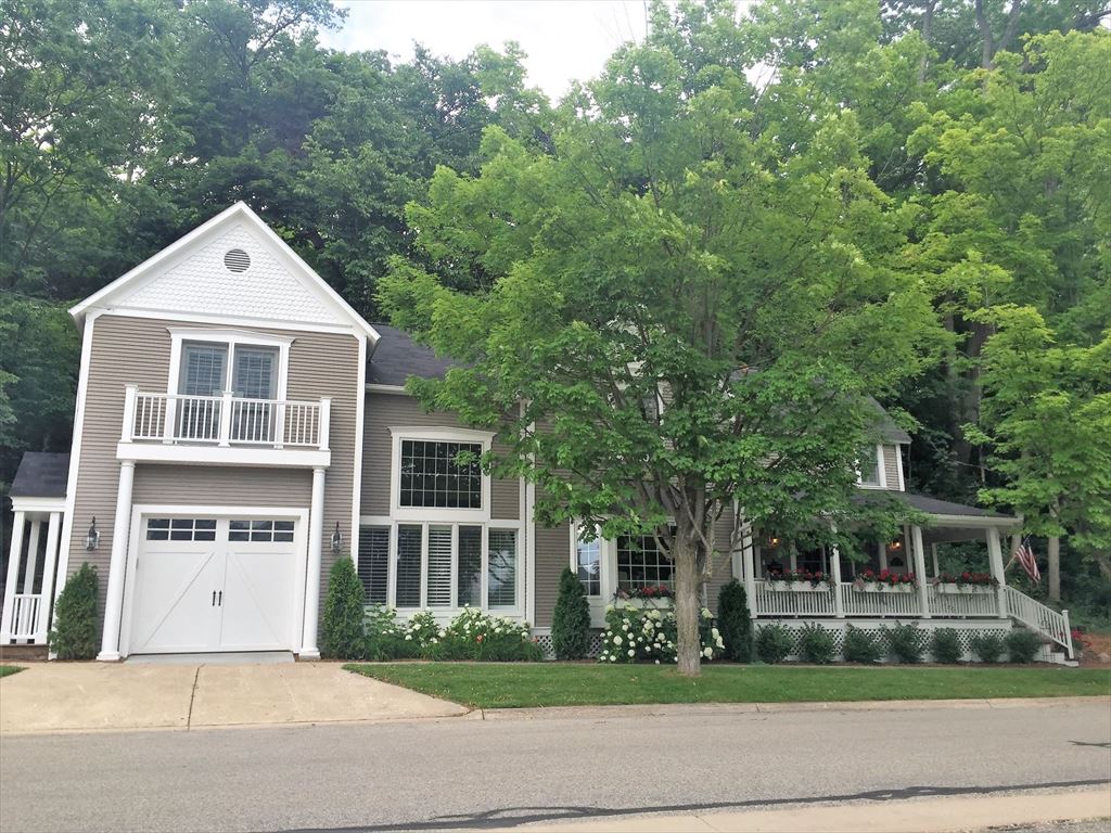 Harbor Springs Harbor Springs
