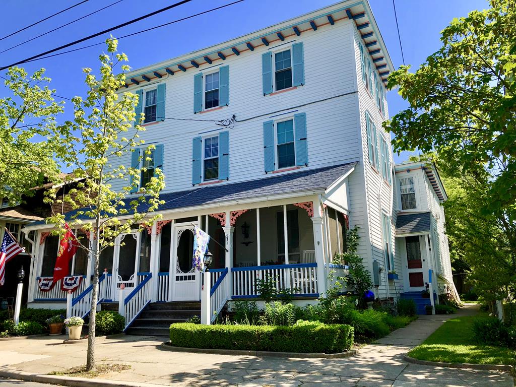 235 Windsor Avenue, Cape May Floor: 2nd 3rd 235 Windsor Avenue, Cape May Floor: 2nd 3rd
