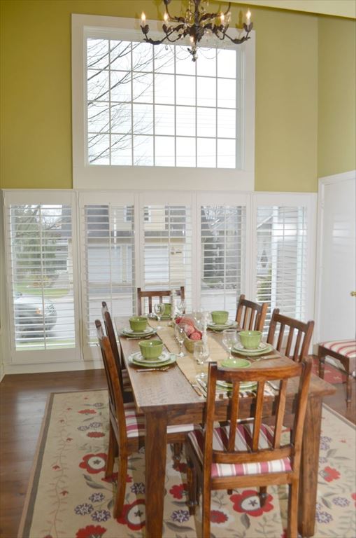 Dining Room With Seating For Up To Eight Guests